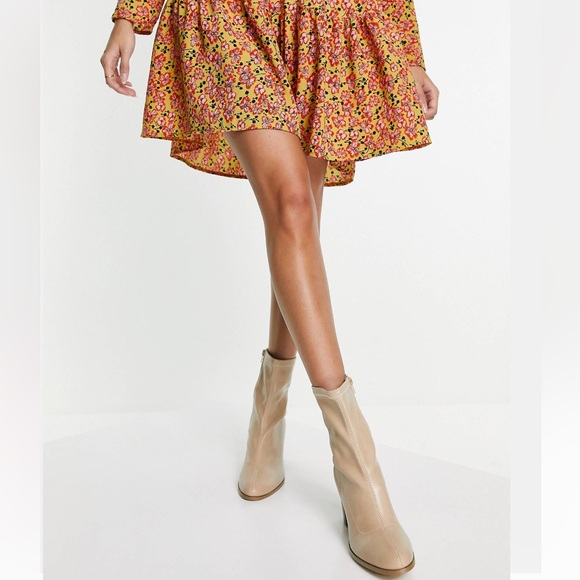 NWT/NIB GLAMOROUS 10 CAMEL/TAN STRETCH Ankle BOOT FAUX LEATHER 2” STACK HEEL - Picture 3 of 7